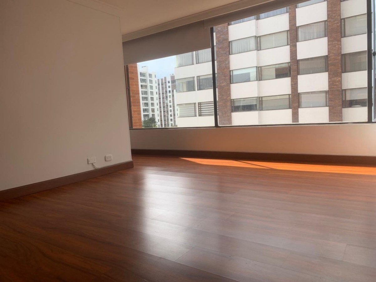 Apartamento en venta en Santa Barbara Alta, Bogotá · foto 5 de 24