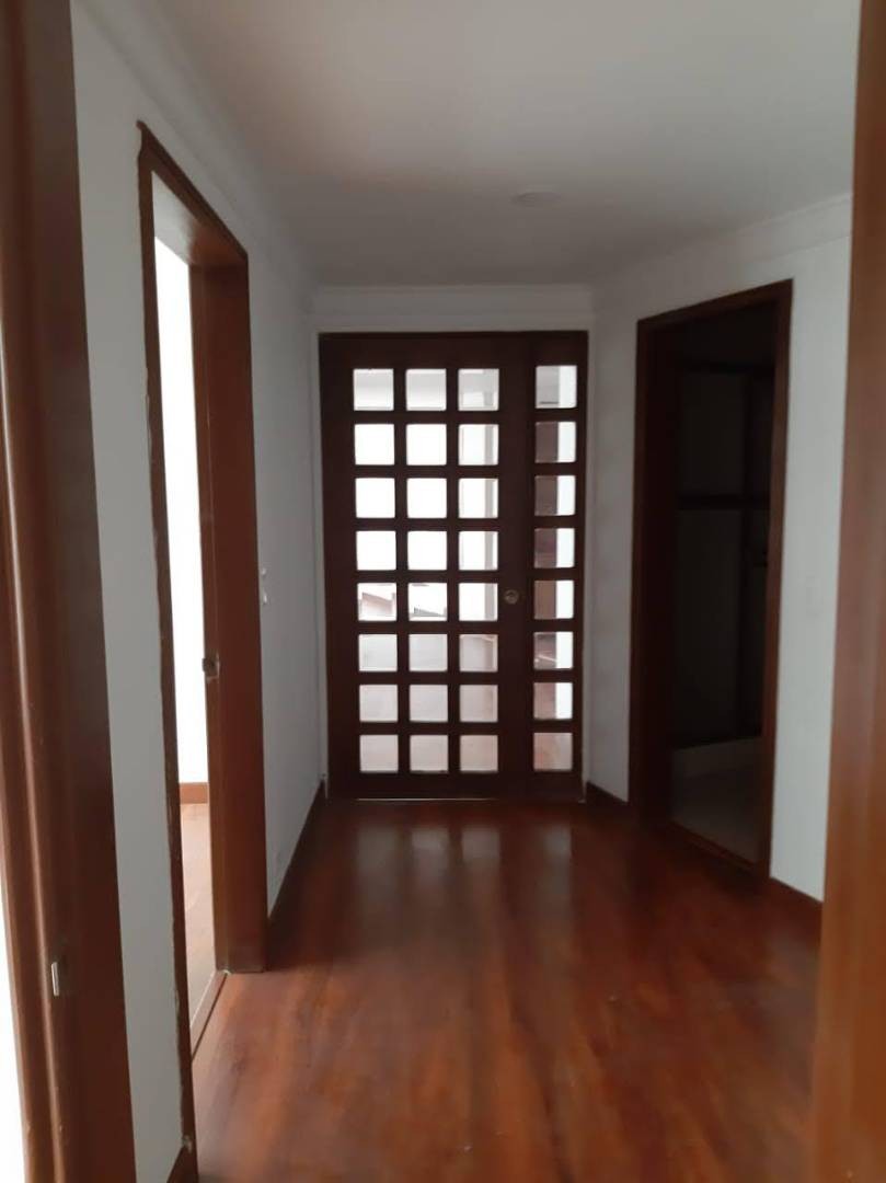 Apartamento en venta en Santa Barbara Alta, Bogotá · foto 19 de 24