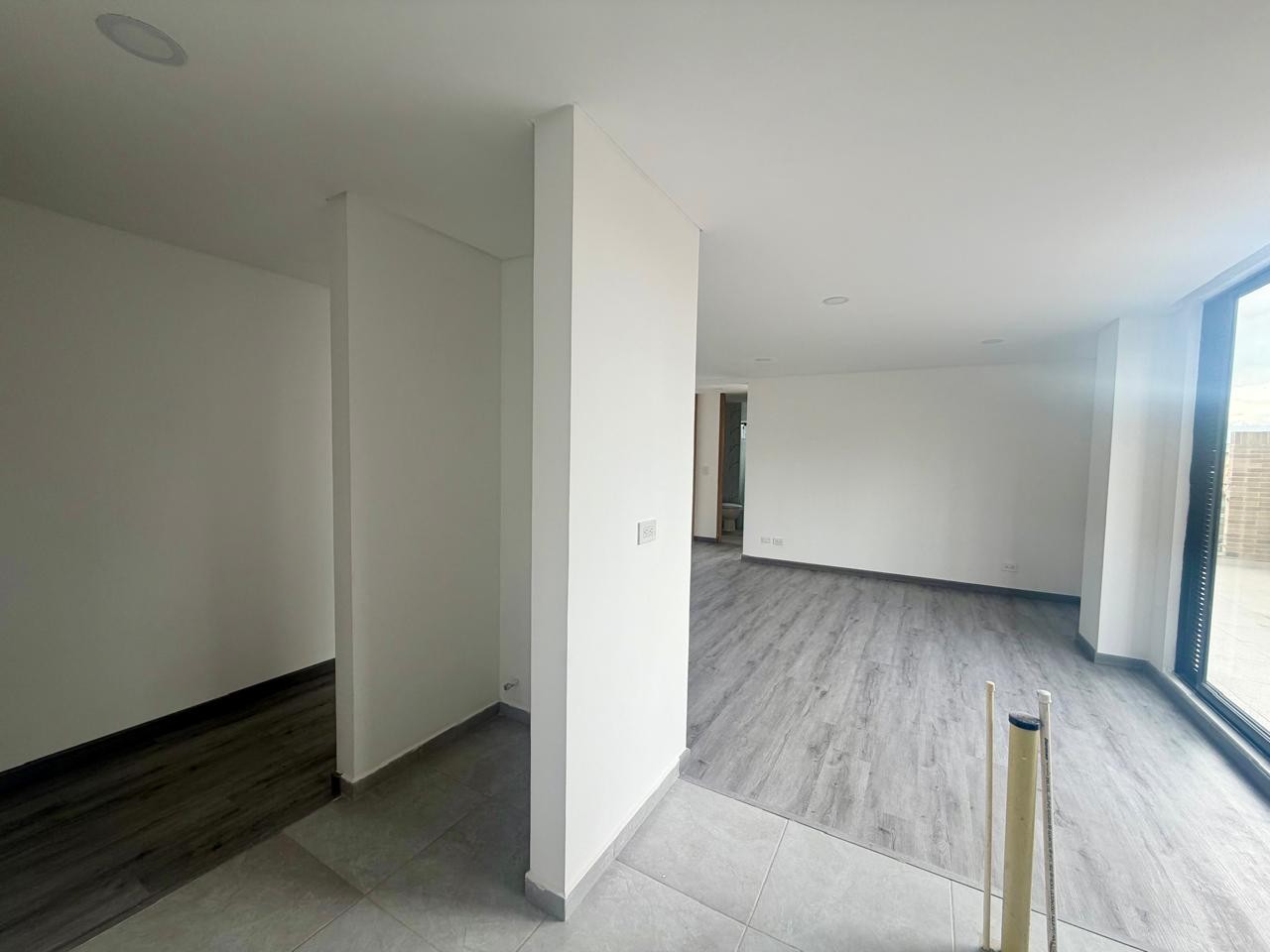 Apartamento en venta en Quinta Paredes, Bogotá · foto 4 de 21
