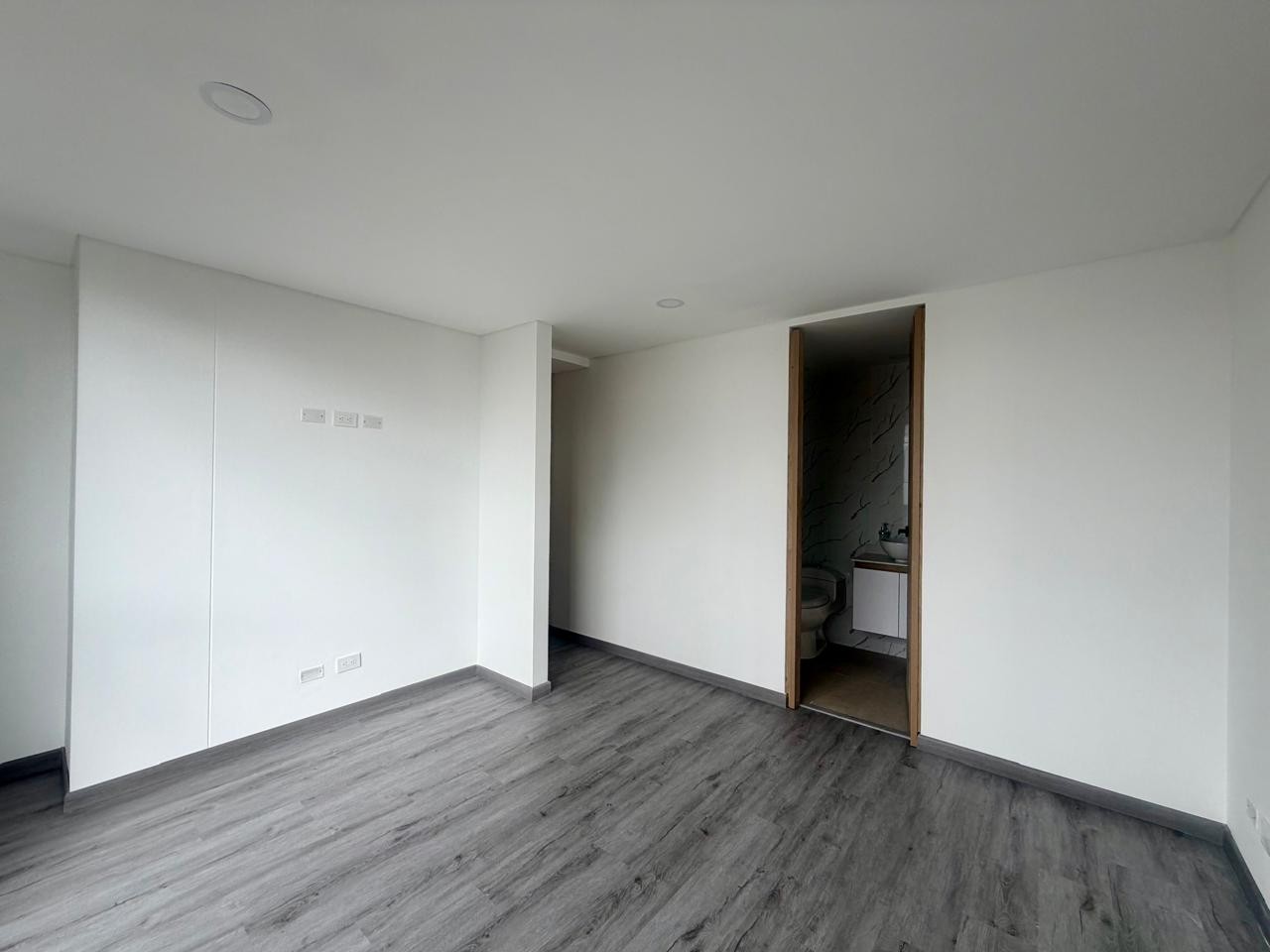 Apartamento en venta en Quinta Paredes, Bogotá · foto 7 de 21