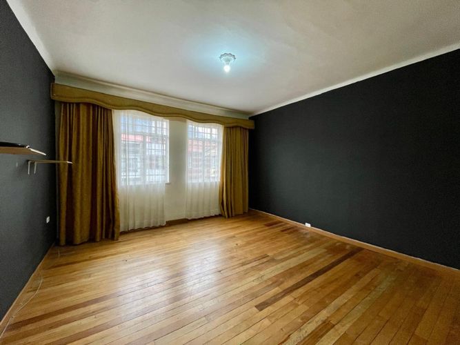 Casa de 6 alcobas en venta en Quesada, Bogotá, 318 m² · foto 18 de 24