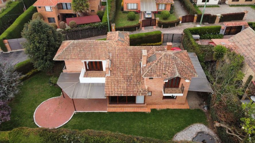 Casa de 3 alcobas en venta en Rincon De Samaria, Chía, 185 m² · foto 2 de 24