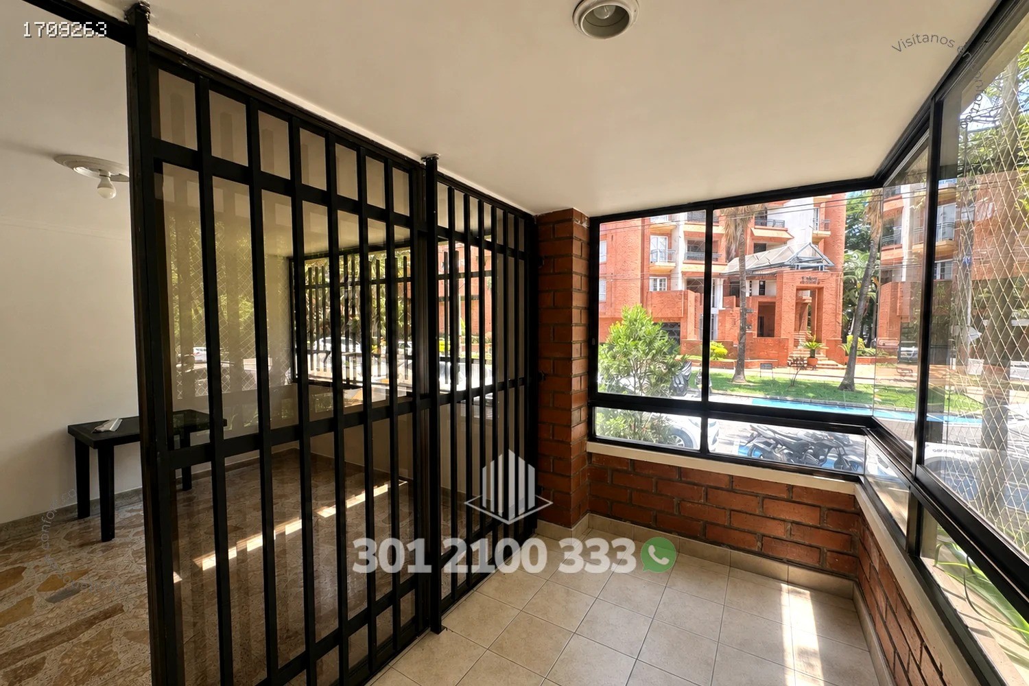 Apartamento en arriendo en Laureles, Medellín · foto 5 de 24