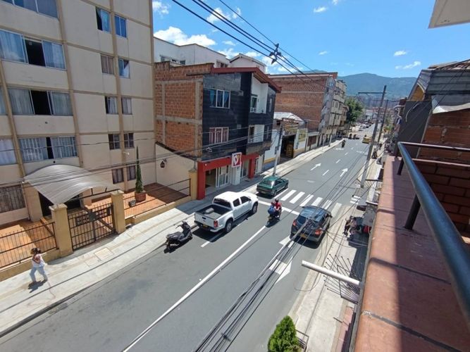 Apartamento en venta en La Independencia, Itagüí · foto 5 de 17