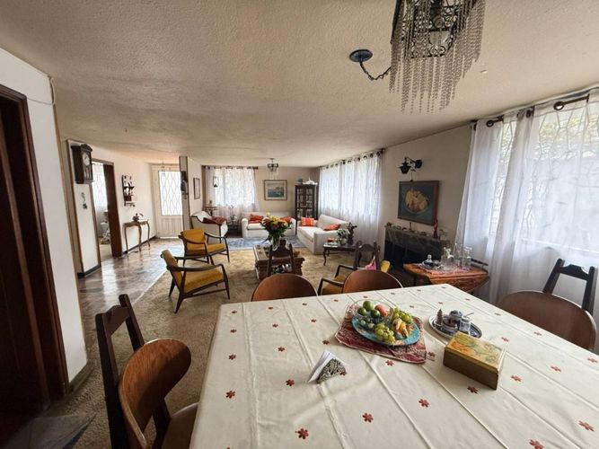 Casa de 5 alcobas en venta en Nicolas De Federman, Bogotá, 240 m² · foto 8 de 23