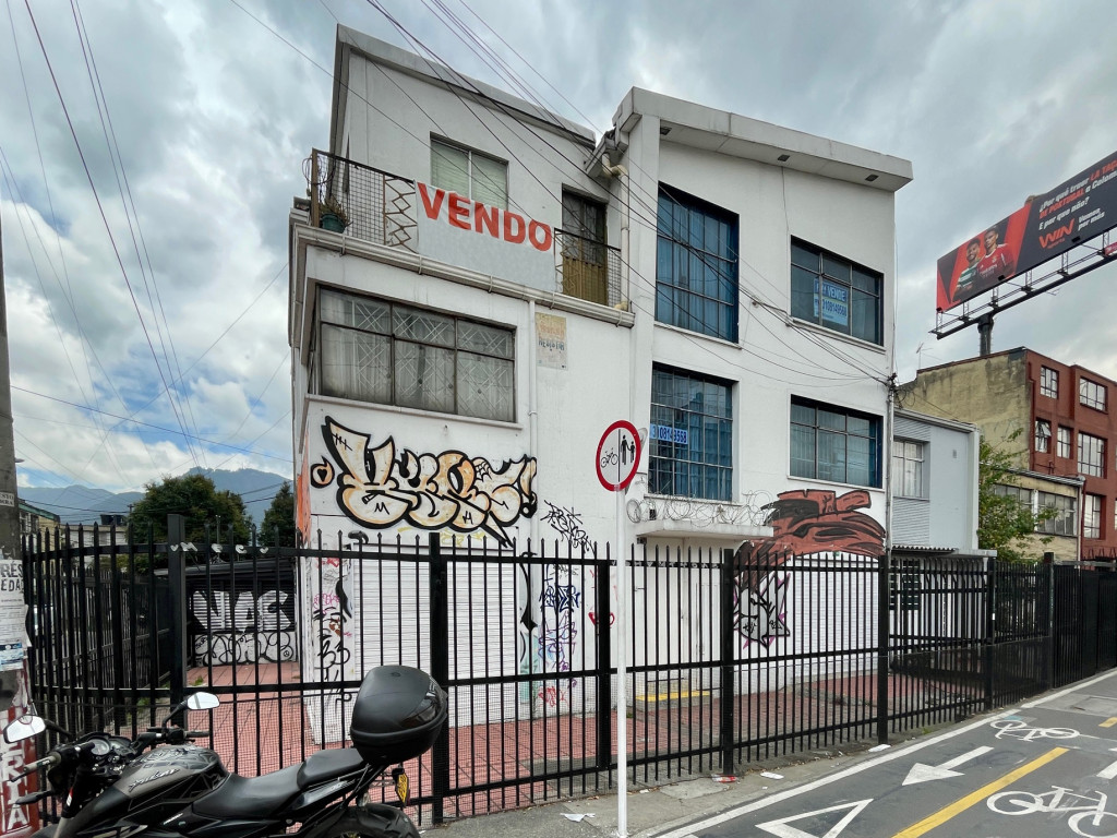 Casa en venta en La Soledad, Bogotá · foto 3 de 24