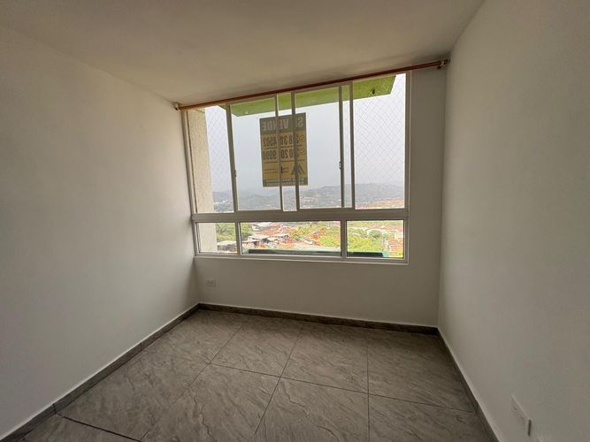 Apartamento de 2 alcobas en venta en Hacienda La Meseta, Girón, 50 m² · foto 15 de 24