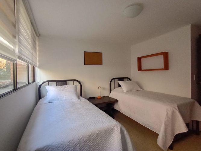 Apartamento de 3 alcobas en venta en Laureles, Medellín, 140 m² · foto 16 de 19