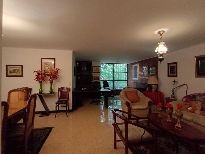 Apartamento de 3 alcobas en venta en Laureles, Medellín, 140 m² · foto 7 de 19