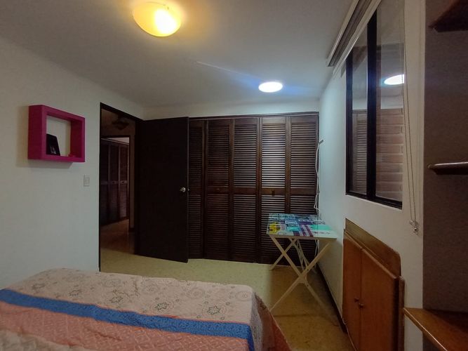 Apartamento de 3 alcobas en venta en Laureles, Medellín, 140 m² · foto 15 de 19