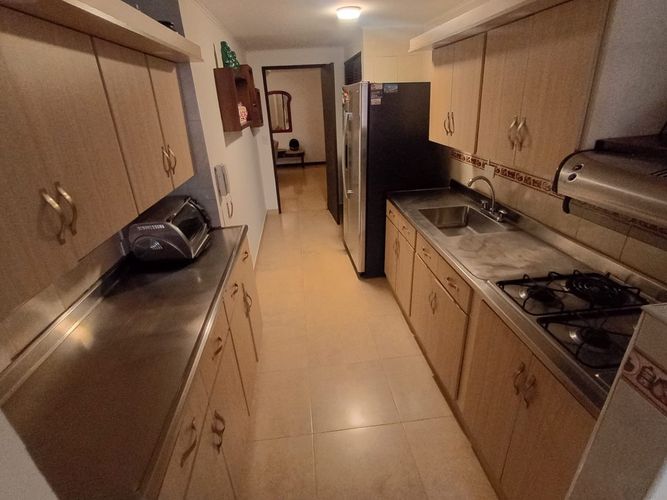 Apartamento de 3 alcobas en venta en Laureles, Medellín, 140 m² · foto 10 de 19