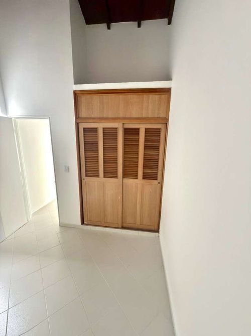 Apartamento de 2 alcobas en venta en San Francisco, Bucaramanga, 74 m² · foto 3 de 14