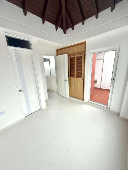 Apartamento de 2 alcobas en venta en San Francisco, Bucaramanga, 74 m² · foto 4 de 14