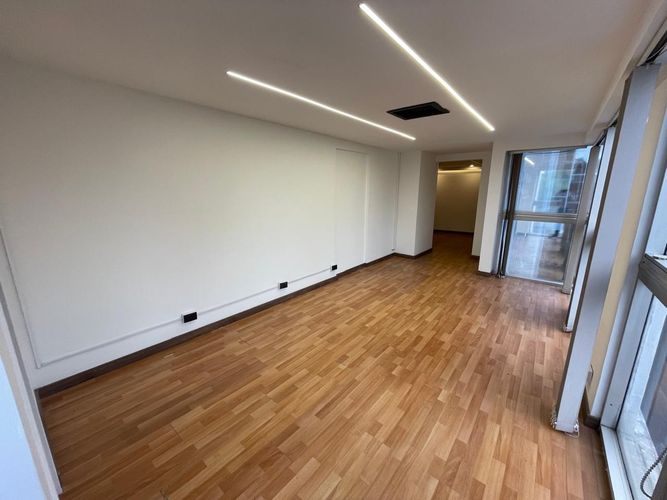 Oficina en arriendo en El Campestre, Medellín, 50 m² · foto 6 de 10