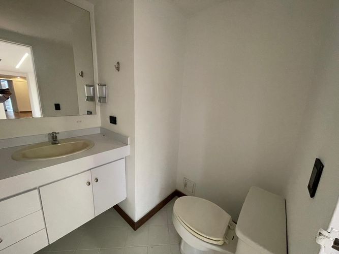Oficina en arriendo en El Campestre, Medellín, 50 m² · foto 10 de 10