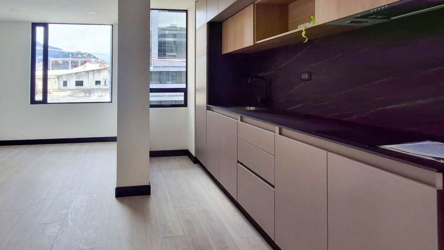 Apartaestudio en venta en Santa Barbara, Bogotá, 38 m² · foto 2 de 20