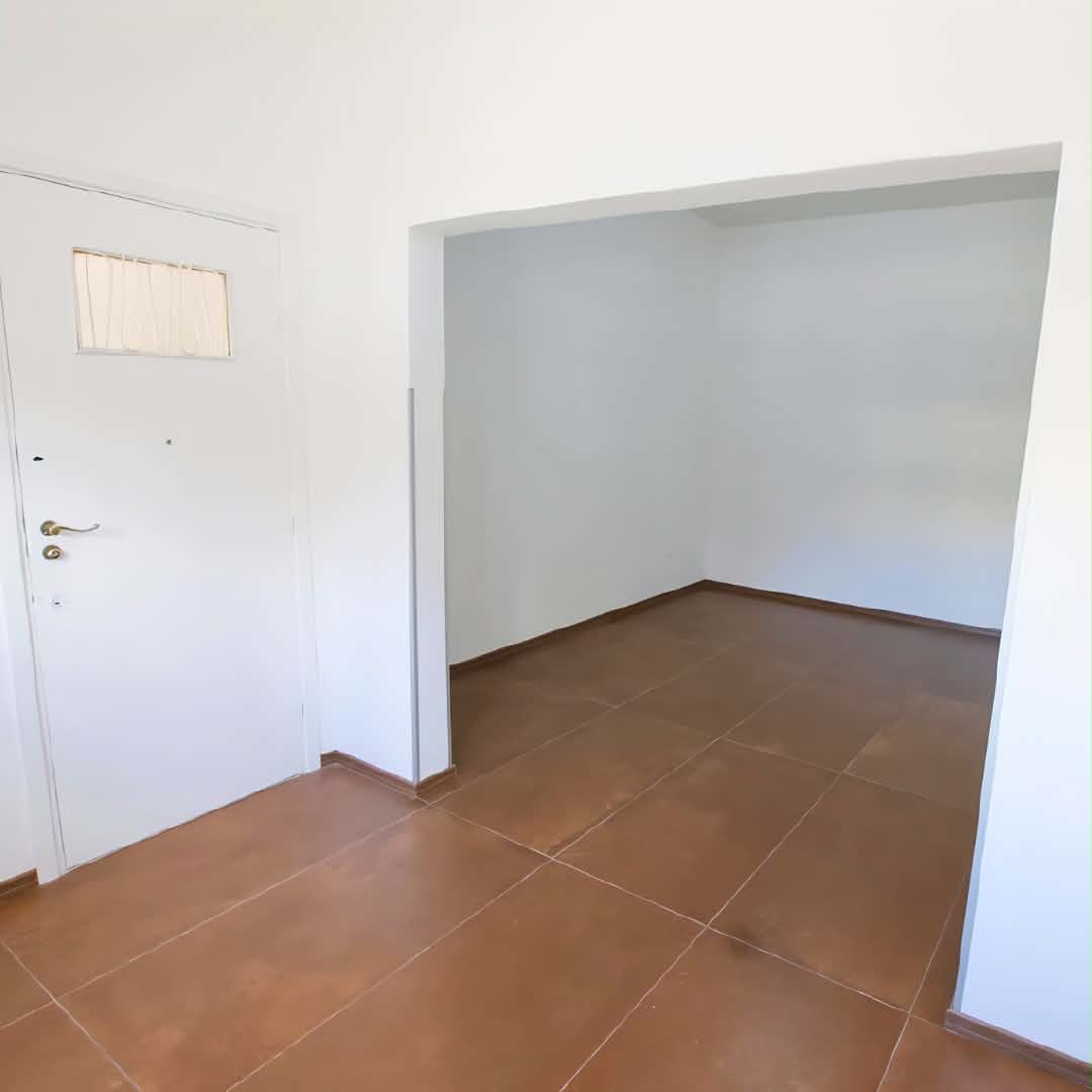 3673 | BUEN APARTAMENTO RECICLADO A NUEVO DE 2 DORMITORIOS EN PLANTA BAJA – PUNTA CARRETAS · Foto 2