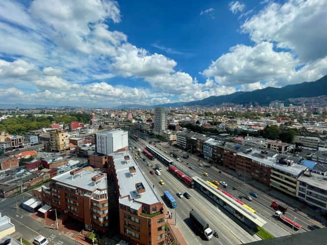 Apartamento de 4 alcobas en venta en Acevedo Tejada, Bogotá, 202 m² · foto 7 de 24