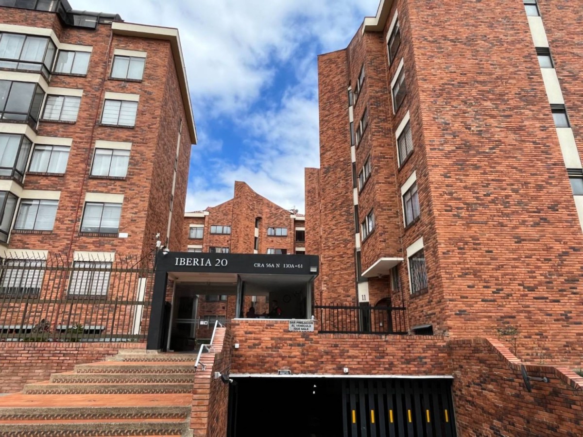 Apartamento en venta en Colina Campestre, Bogotá · foto 2 de 18