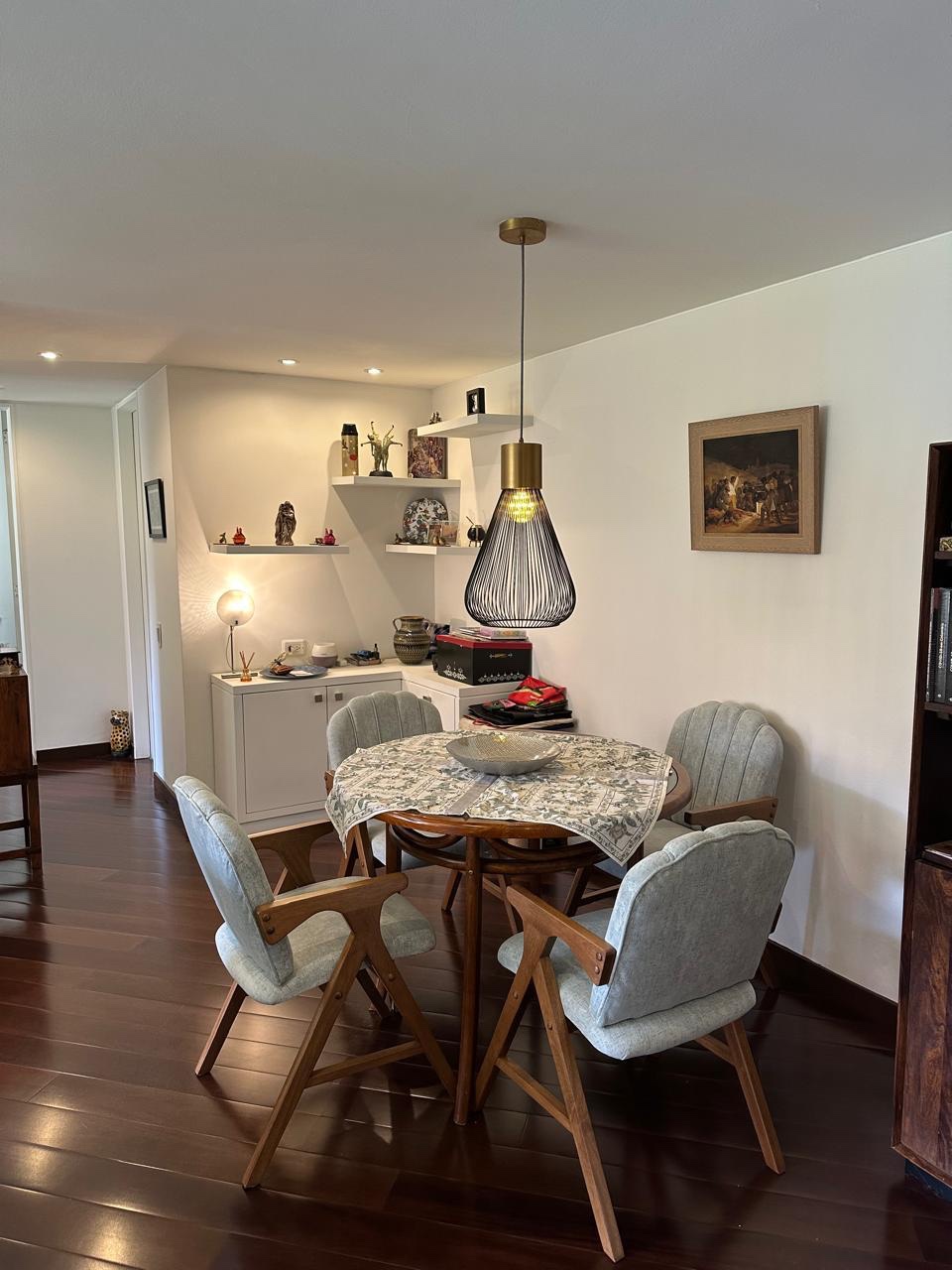 Apartamento en venta en Los Rosales, Bogotá · foto 3 de 15