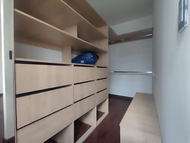Casa de 5 alcobas en venta en El Recuerdo, Bogotá, 218 m² · foto 14 de 19
