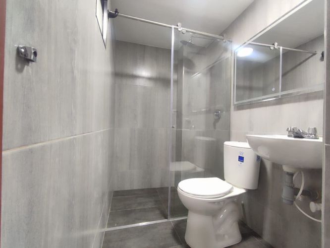 Casa de 5 alcobas en venta en El Recuerdo, Bogotá, 218 m² · foto 17 de 19