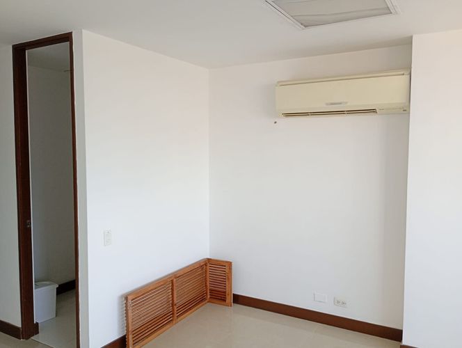 Oficina en venta en El Poblado, Medellín, 33 m² · foto 7 de 10