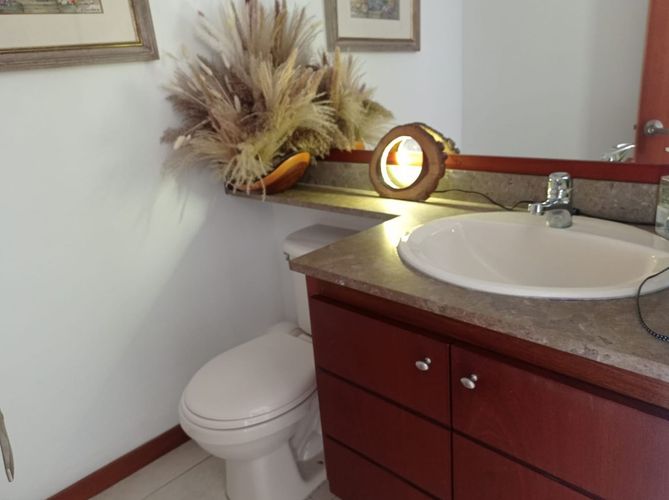 Apartamento de 3 alcobas en venta en El Poblado, Medellín, 145 m² · foto 19 de 20