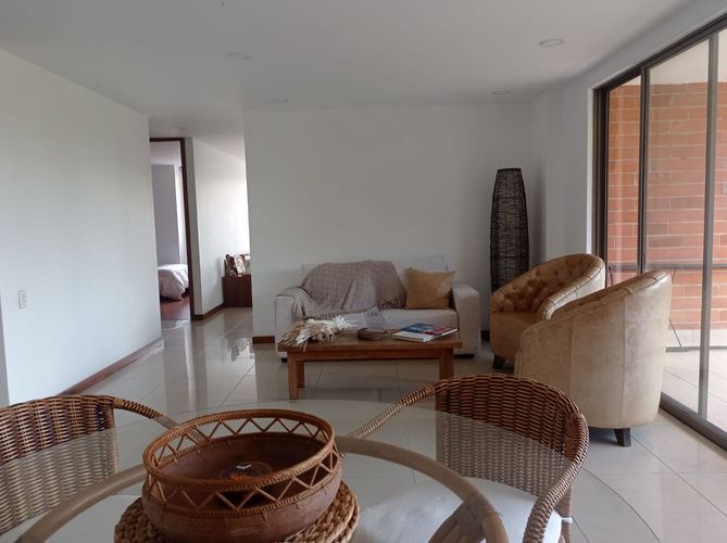 Apartamento de 3 alcobas en venta en El Poblado, Medellín, 145 m² · foto 6 de 20