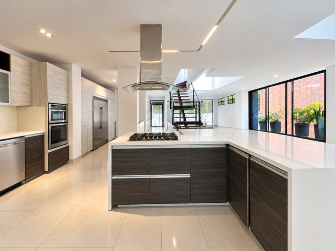 Casa de 4 alcobas en venta en El Poblado, Medellín, 940 m² · foto 4 de 20