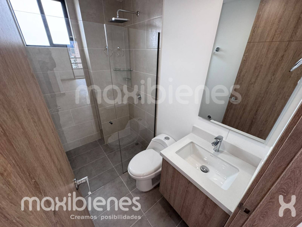 Apartamento en arriendo en Laureles, Medellín · foto 9 de 14