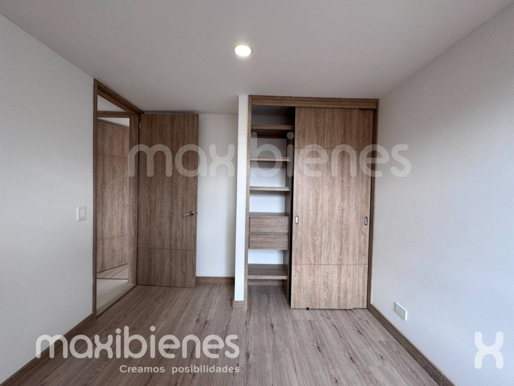 Apartamento en arriendo en Laureles, Medellín · foto 11 de 14