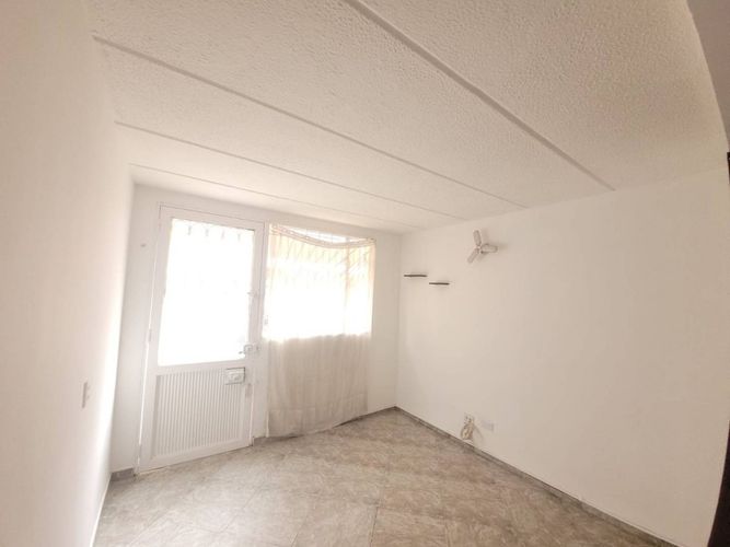 Casa de 4 alcobas en venta en Plazuelas Del Virrey, Bogotá, 120 m² · foto 2 de 22