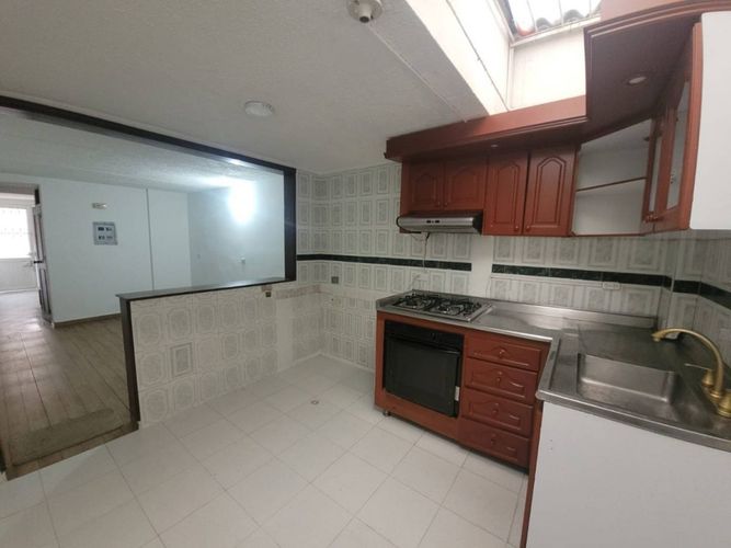 Casa de 4 alcobas en venta en Plazuelas Del Virrey, Bogotá, 120 m² · foto 7 de 22