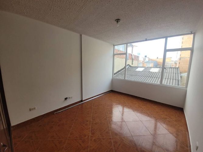 Casa de 4 alcobas en venta en Plazuelas Del Virrey, Bogotá, 120 m² · foto 14 de 22