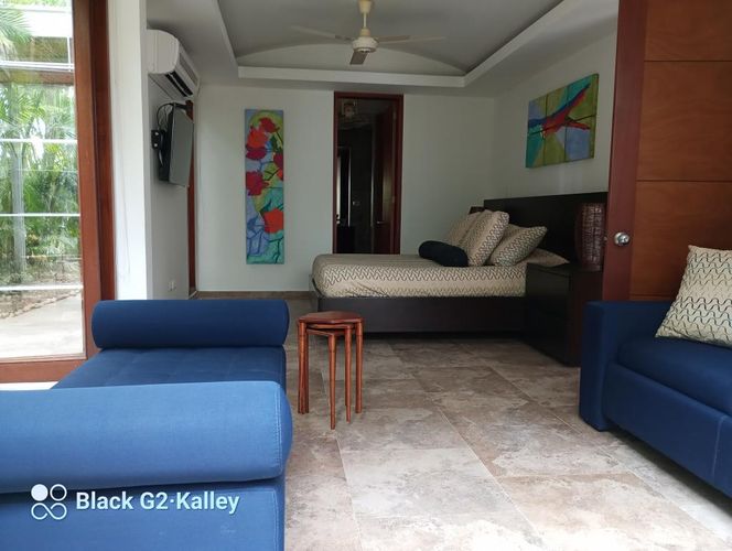 Casa de 5 alcobas en venta en Girardot, Girardot, 320 m² · foto 8 de 24