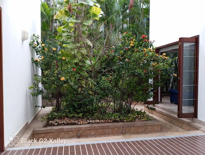 Casa de 5 alcobas en venta en Girardot, Girardot, 320 m² · foto 10 de 24