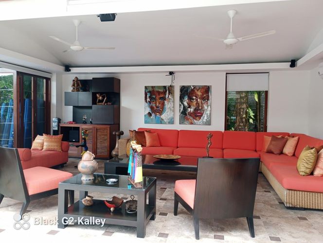 Casa de 5 alcobas en venta en Girardot, Girardot, 320 m² · foto 11 de 24