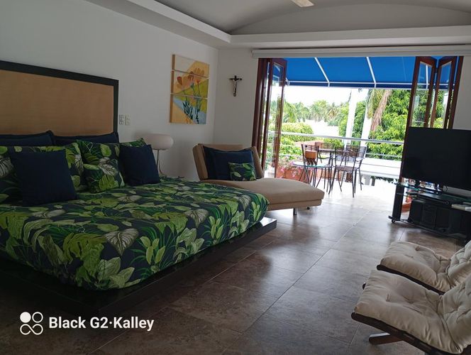 Casa de 5 alcobas en venta en Girardot, Girardot, 320 m² · foto 23 de 24