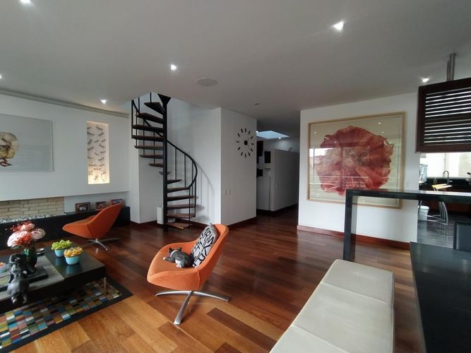 Apartamento de 3 alcobas en venta en Chicó Navarra, Bogotá, 320 m² · foto 5 de 24