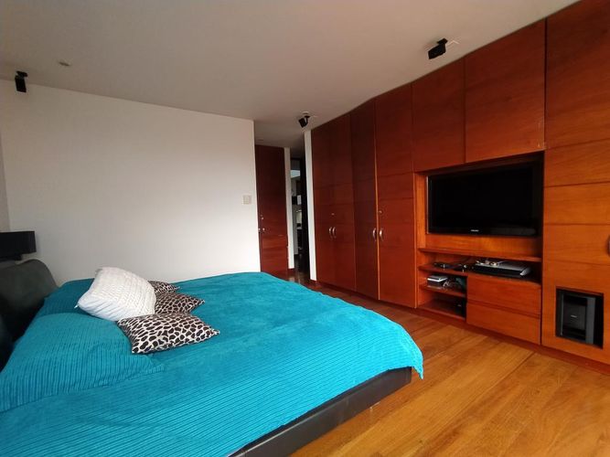 Apartamento de 3 alcobas en venta en Chicó Navarra, Bogotá, 320 m² · foto 9 de 24