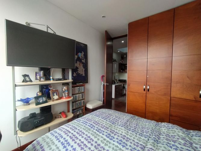 Apartamento de 3 alcobas en venta en Chicó Navarra, Bogotá, 320 m² · foto 15 de 24