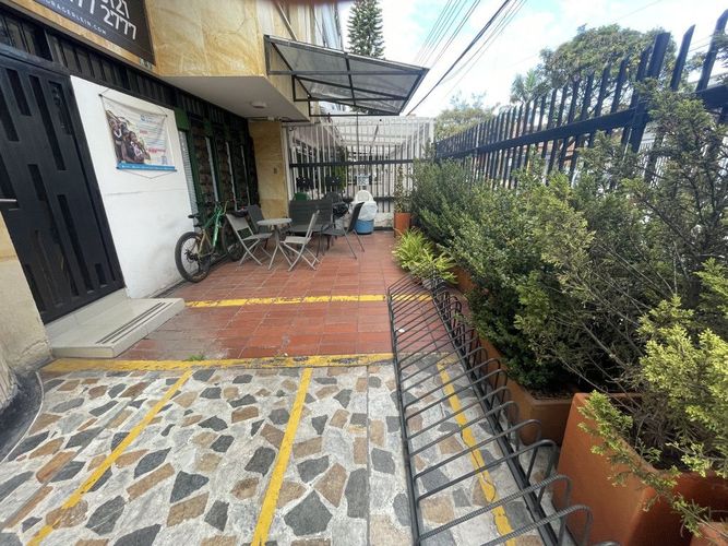 Casa en venta en Quinta Paredes, Bogotá · foto 4 de 24