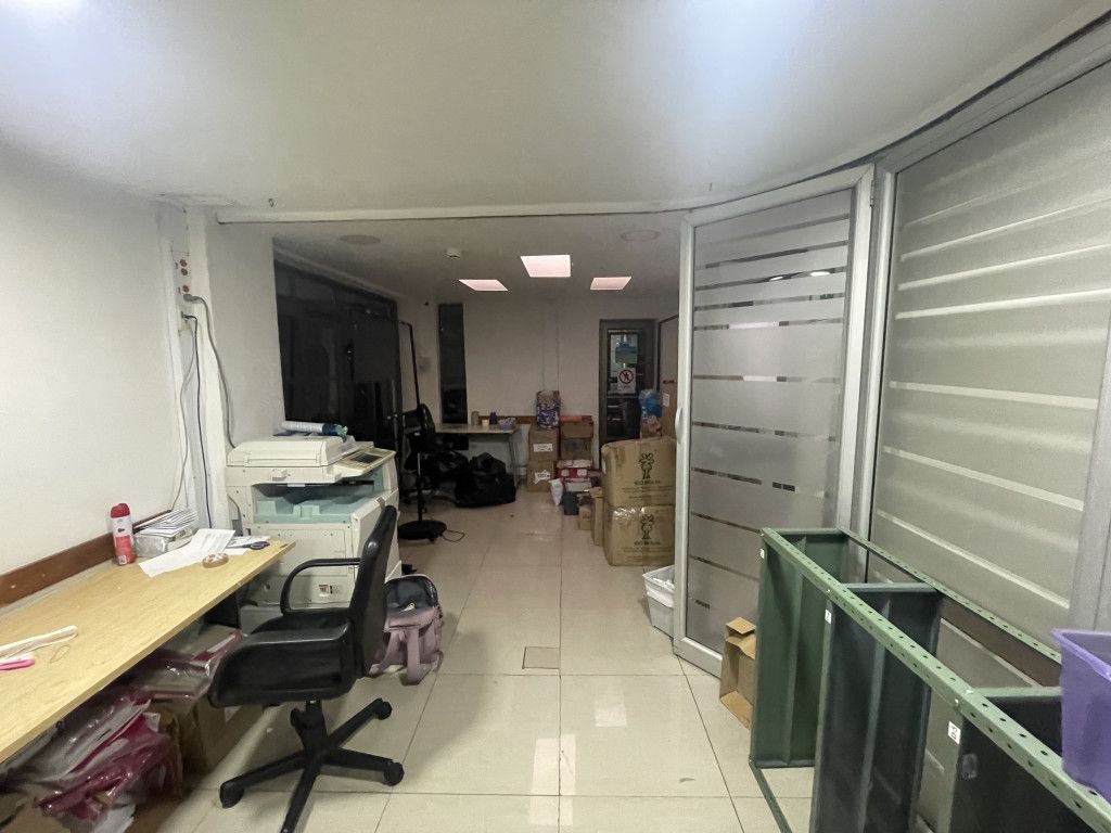Casa en venta en Quinta Paredes, Bogotá · foto 19 de 24