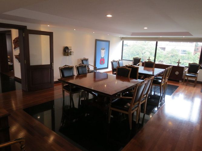 Apartamento de 4 alcobas en venta en Los Rosales, Bogotá, 706 m² · foto 7 de 20