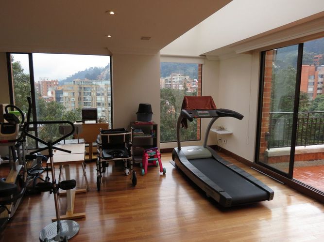 Apartamento de 4 alcobas en venta en Los Rosales, Bogotá, 706 m² · foto 20 de 20