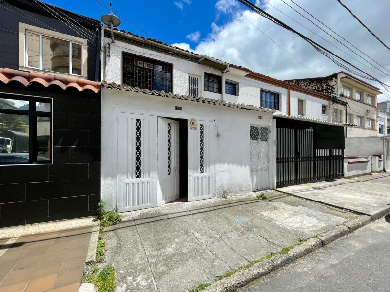 Casa en venta en Muequeta, Bogotá · foto 2 de 17