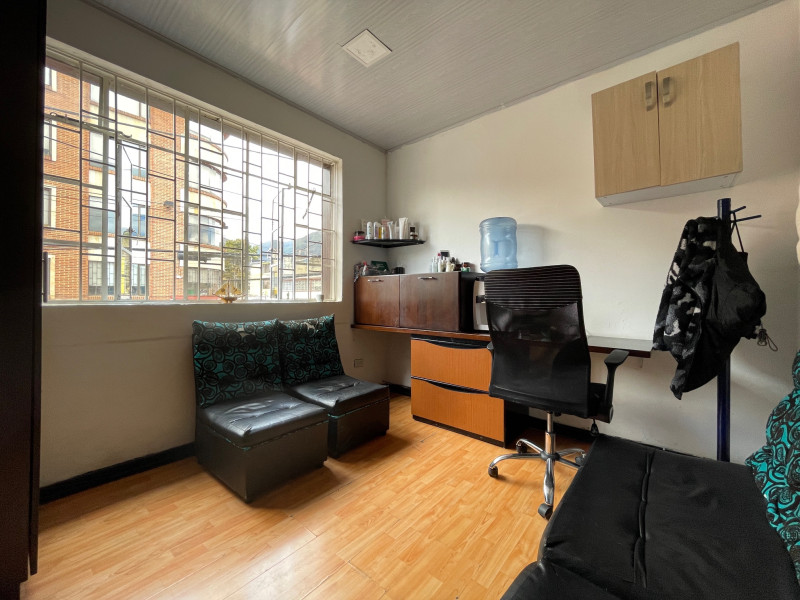 Casa en venta en Muequeta, Bogotá · foto 3 de 17