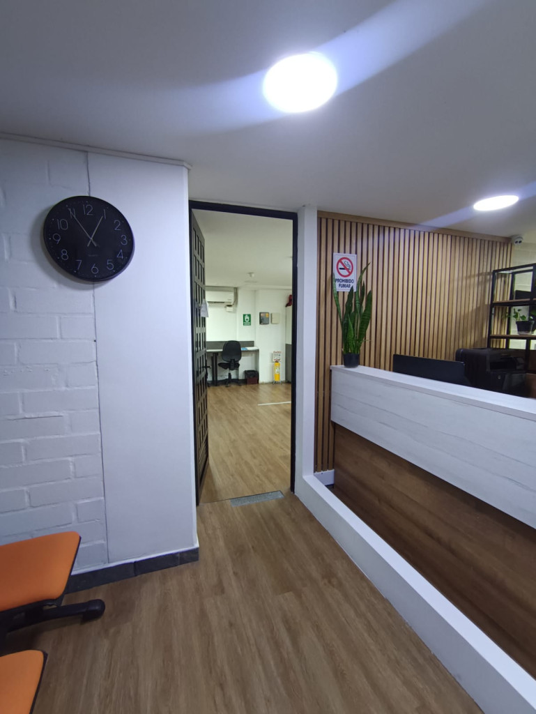 Oficina en Arriendo en Conquistadores, Medellín