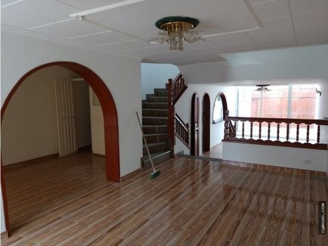 Casa en venta en Fontibon, Bogotá · foto 3 de 19